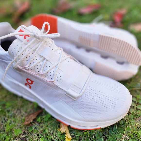 Size 9.5 - NEW Women's ON CLOUDNOVA 2 White/Flame - Picture 7 of 11